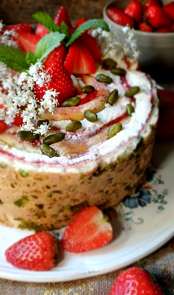 Gâteau fraisier en tourbillon