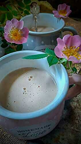 Crème anglaise à la fleur d'églantier (églantine)