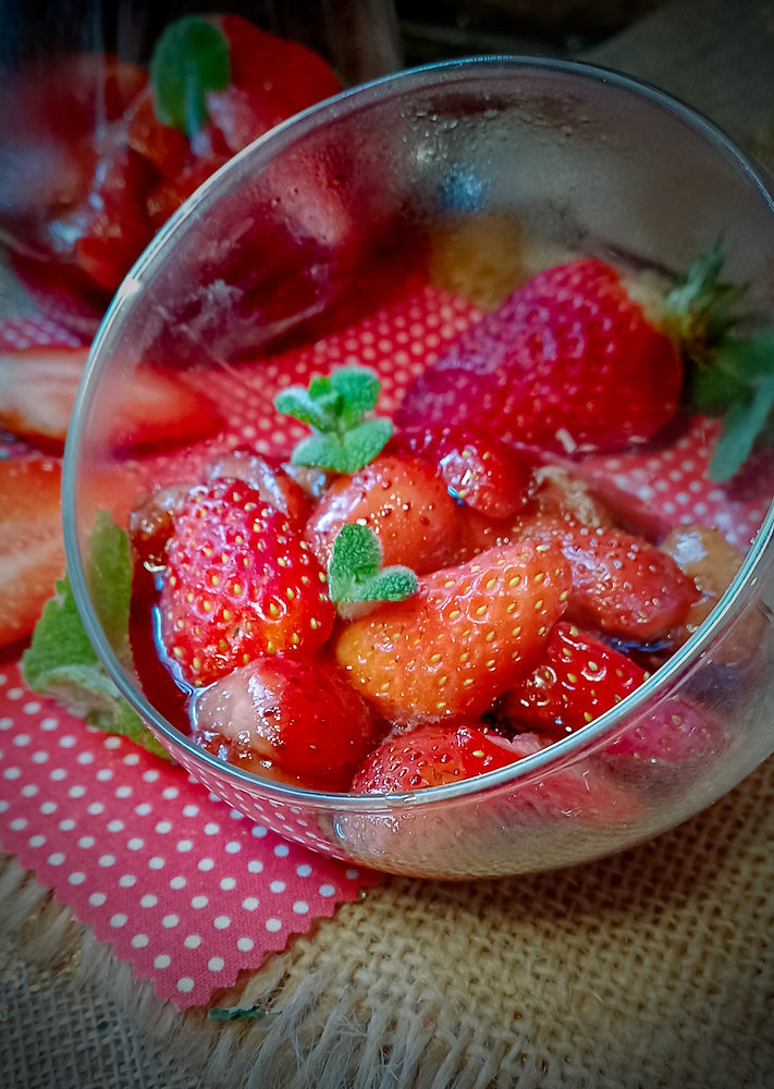 Méli mélo minute de fraises Mariguettes au miel