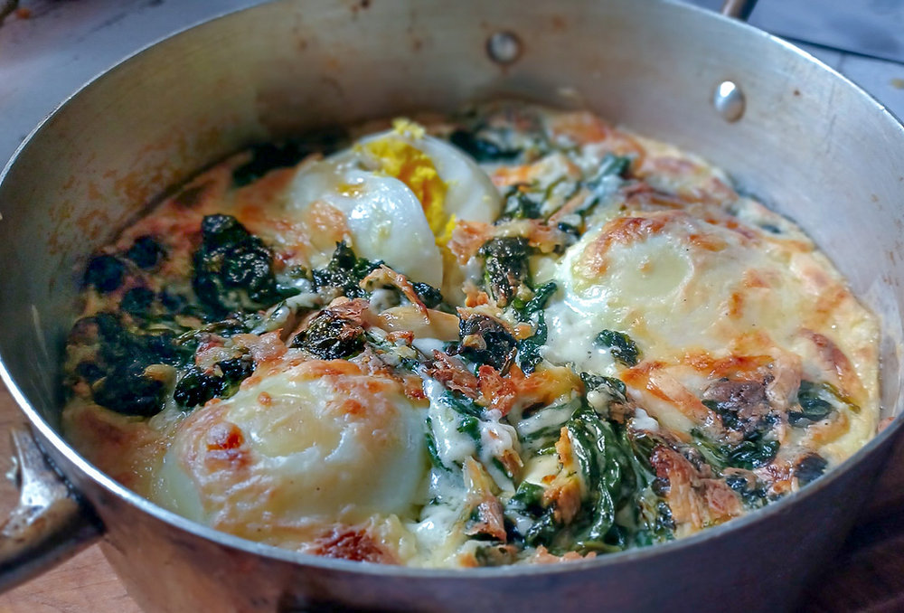  Œufs à la florentine : une délicieuse touche d'épinards et de gourmandise
