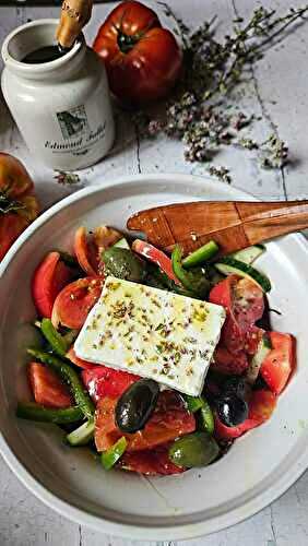 Horiatiki salata : l'incontournable salade grecque