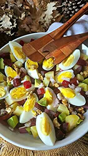 Salade rustique d’automne : betterave, pommes de terre et gourmandise de saison