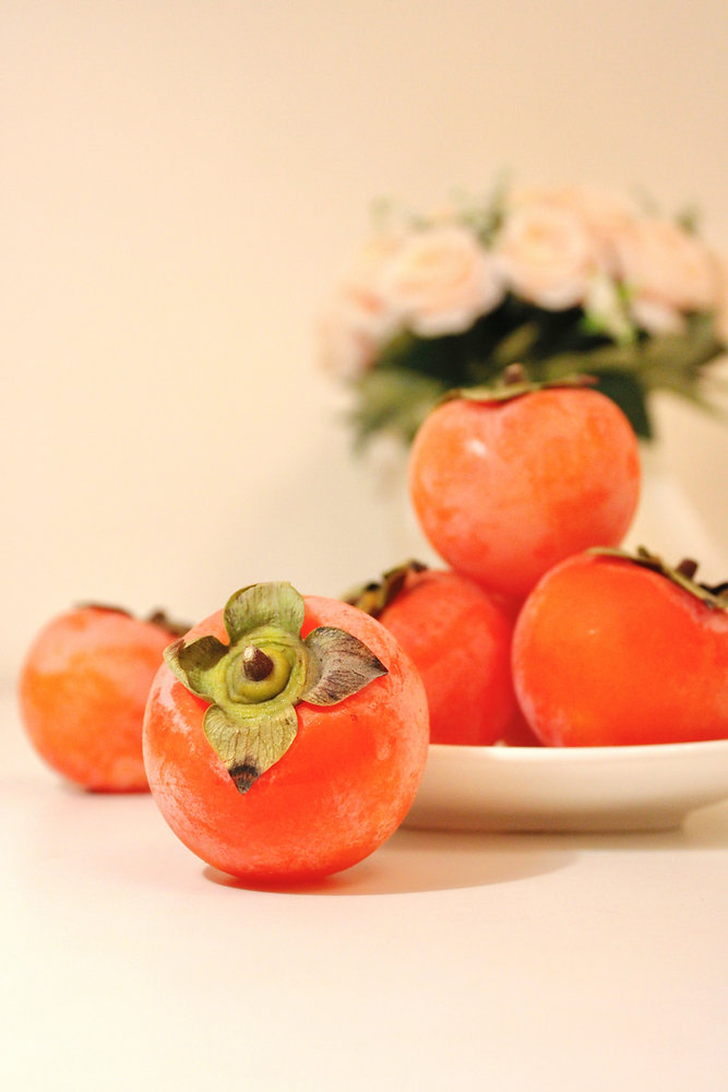 Zoom sur le Kaki, le soleil d’hiver : histoire, bienfaits et recettes gourmandes