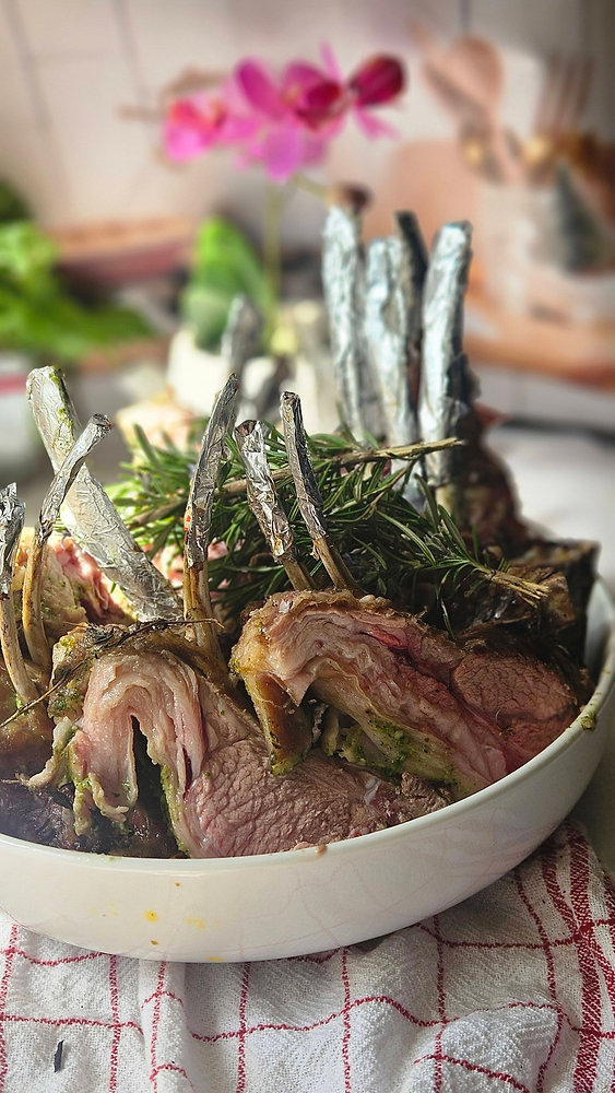 Carré d’agneau en couronne pour Pâques
