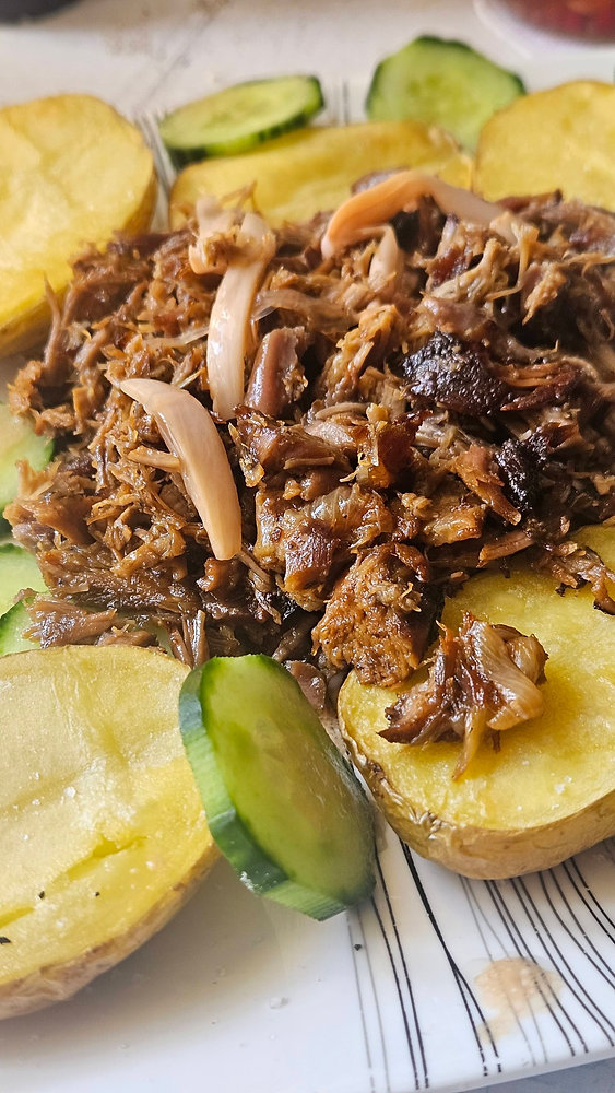  Pulled lamb au romarin & citron — cuisson lente et effilochée