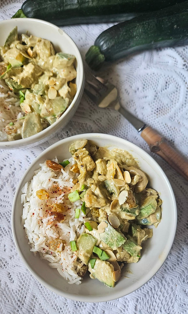 Curry Doux de Courgettes et Poulet au Lait de Coco