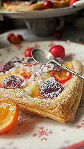 Feuilletés aux petites prunes du jardin