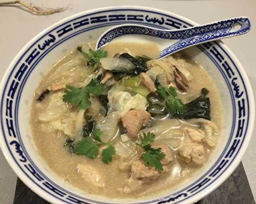 Soupe thaï au poulet à ma façon - Cuisiner à ma façon