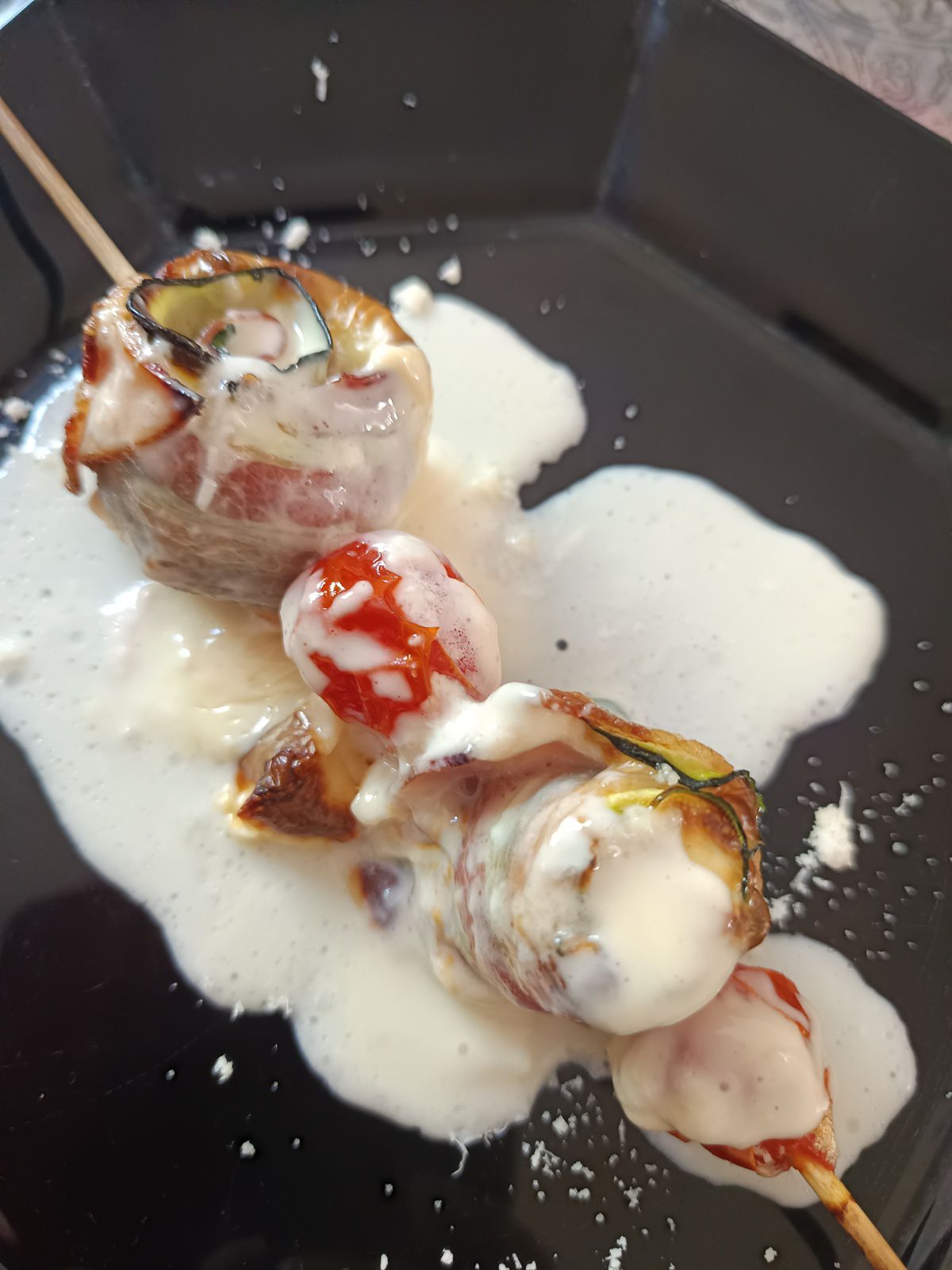 BROCHETTE FONDANTE D'ÉTÉ À BASE DE COURGETTES