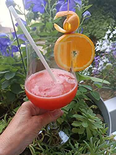 COCKTAIL FRAISES ÉPICÉ SANS ALCOOL 