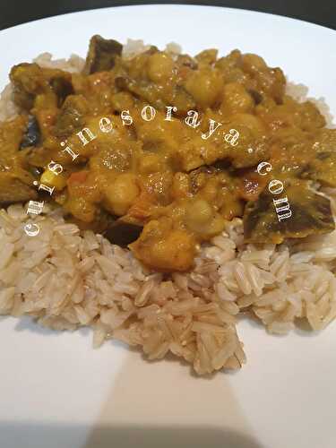 Curry d'aubergine et pois chiche