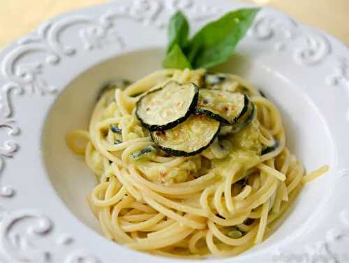 Pâtes à la crème de courgettes