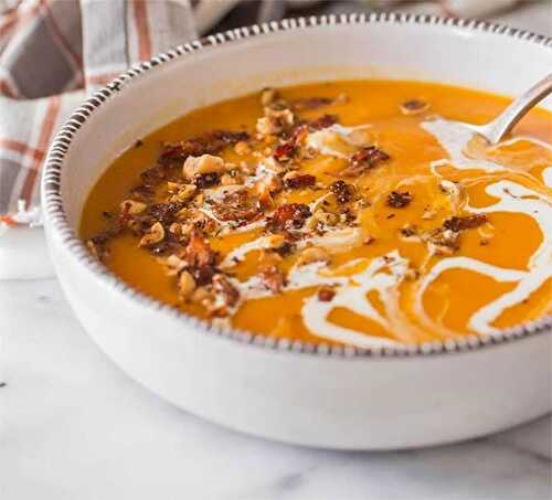 Velouté de Butternut au curry et aux noisettes