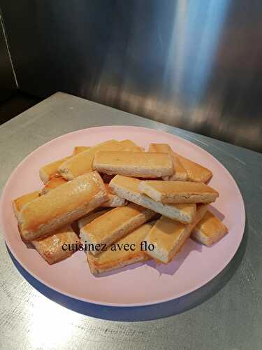 BÂTONNETS AUX AMANDES