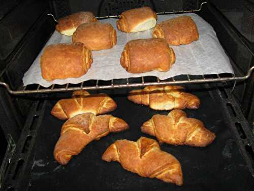 Croissants et pains au chocolat -                                                                 Cuisinez avec flo