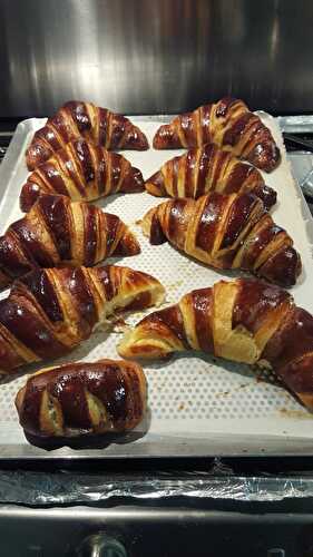 Croissants-pains chocolats bicolores