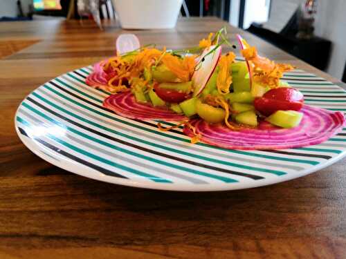 Salade de légumes colorés