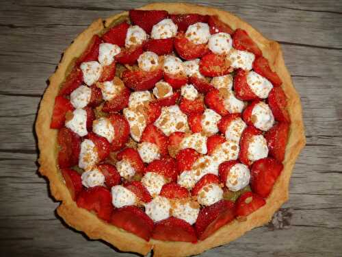 Tarte rhubarbe fraises et chantilly | A vos papilles !