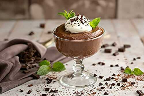 Mousse au chocolat intense : découvrez la recette signature de Paul Bocuse