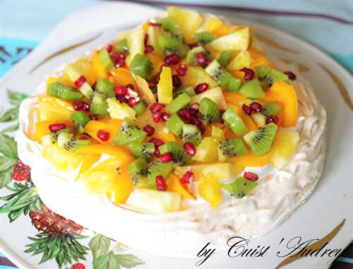 Pavlova aux fruits exotiques