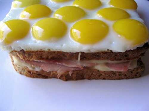 Croque-madame aux oeufs de caille