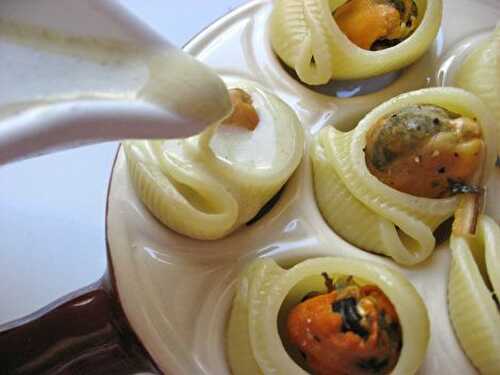 CulinoTests - Pâtes conchiglie ou lumache farcies aux moules, sauce crémeuse