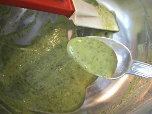 CulinoTests - Soupe verte sublime, avec des restes de salade en sachet 