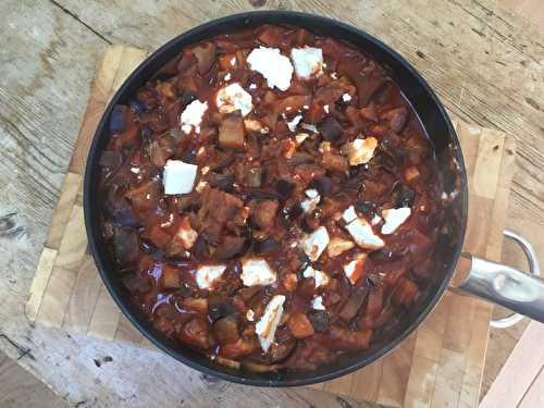 Poêlée d’aubergines à la tomate et féta