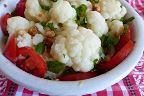 Salade de chou fleur aux noisettes