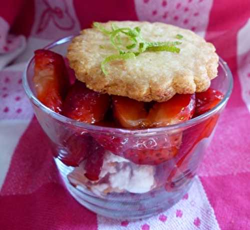 Verrine de fraises au vinaigre balsamique à la figue