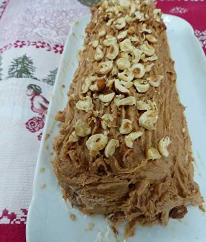 Bûche aux noisettes