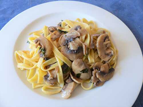 Tagliatelles aux champignons et estragon