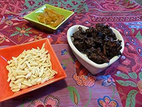 Rochers au chocolat, amandes, oranges confites