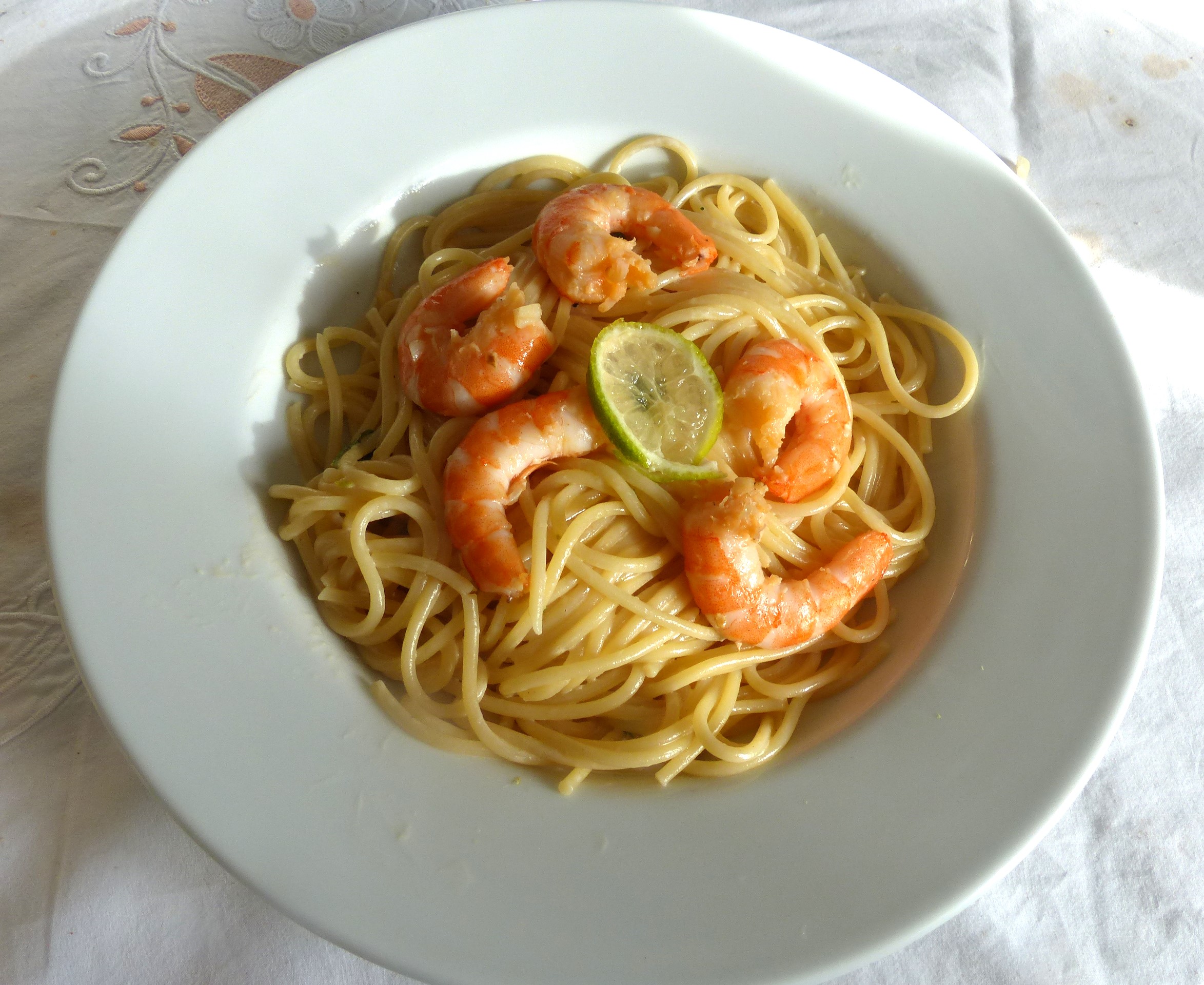 Spaghettis  aux crevettes et pastis