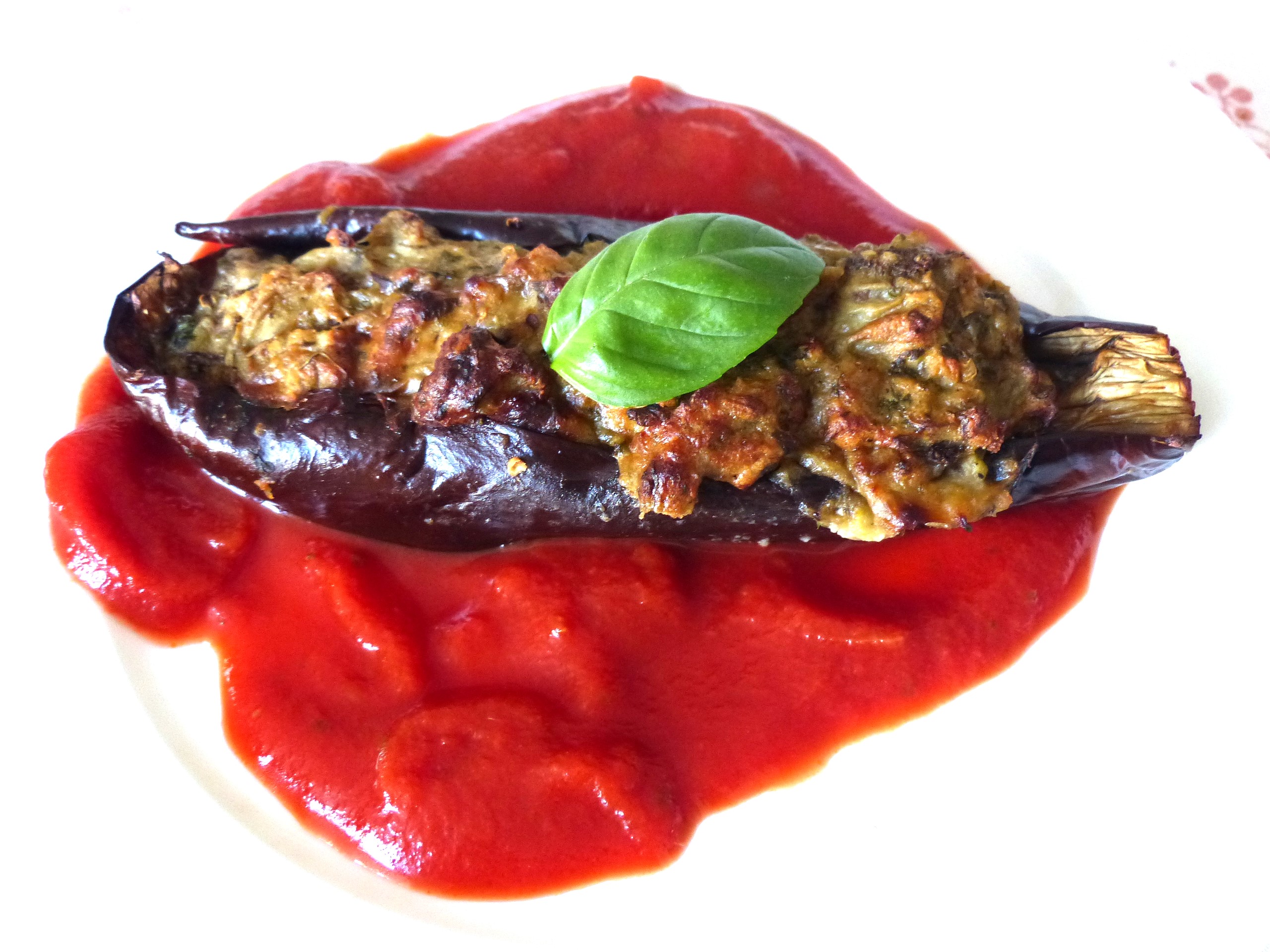 Aubergines farcies aux herbes et parmesan