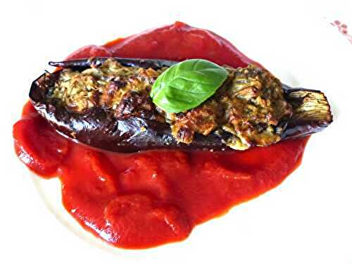 Aubergines farcies aux herbes et parmesan