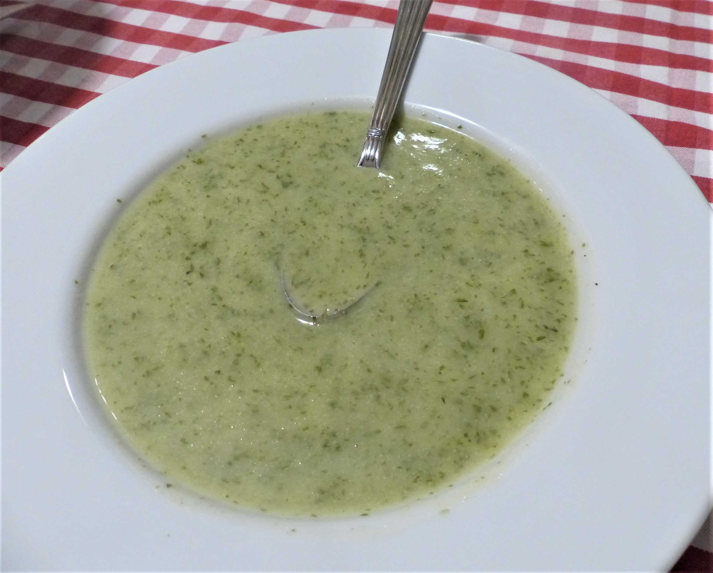 Velouté de pommes de terre au cerfeuil