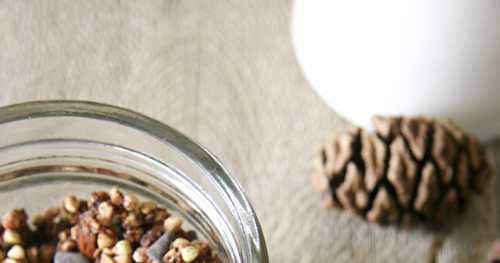 Granola cru au sarrasin et cacao