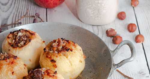 Pommes au four et crème végétale à la noisette