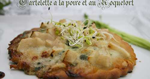 Tartelette à la poire et au Roquefort 