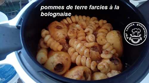 POMMES DE TERRE FARCIES sauce BOLOGNAISE au cookéo