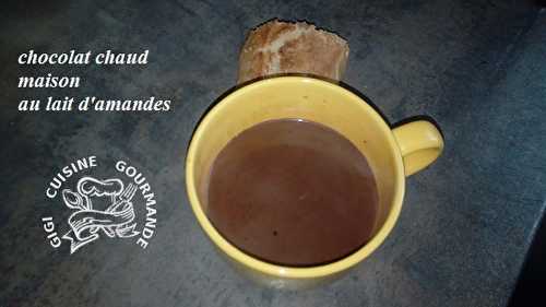 CHOCOLAT CHAUD au LAIT D'AMANDES