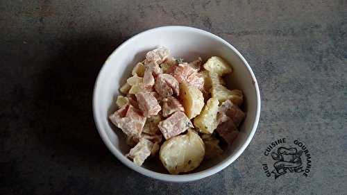 Salade de pommes de terre et saucisses de Francfort