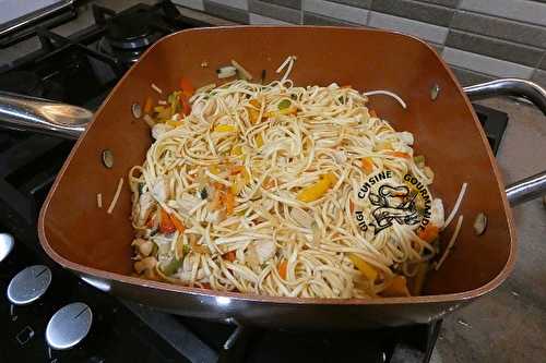 Nouilles chinoises aux légumes et poulet