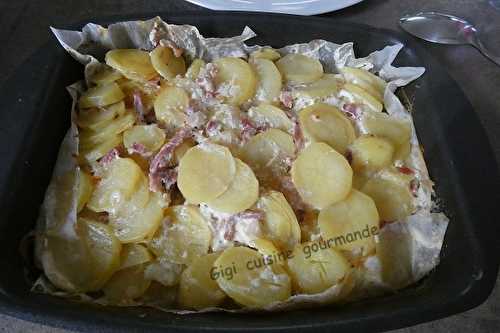 Papillote de pommes de terre et allumettes fumées 