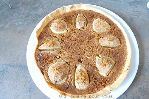 Tarte aux poires à la crème de pain d'épices