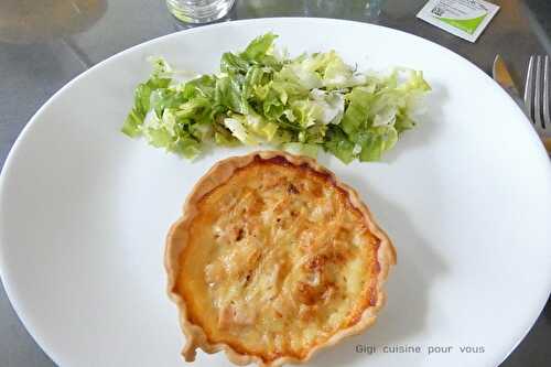 Tartelettes au reblochon et dés de poulet