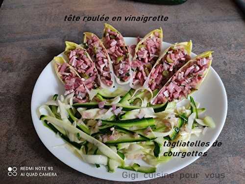 Salade de tête roulée et tagliatelles de courgettes