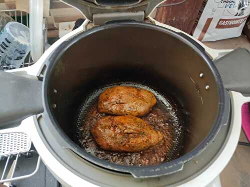 Cuire des filets de canard marinés avec l'extra crisp cookéo