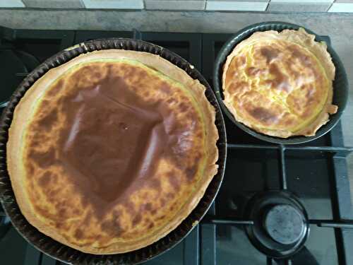 Tarte au flan avec pâte à tarte aux petits suisses 